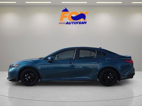 New 2026 Toyota Camry SE FWD image 2