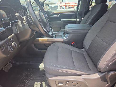 Used 2024 Chevrolet Silverado 1500 LT AWD/4WD image 13