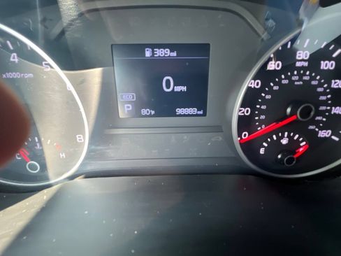Used 2020 Kia Sportage LX AWD/4WD image 8