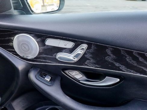 Used 2018 Mercedes-Benz GLC 300 4MATIC image 46