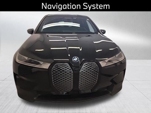 Used 2024 BMW iX xDrive50 w/ Premium Package AWD/4WD image 5