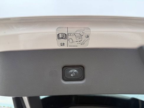 Used 2019 Lincoln Nautilus Reserve FWD image 36
