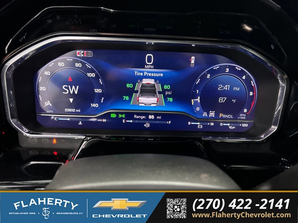 Used 2025 Chevrolet Silverado 2500 LT w/ Convenience Package AWD/4WD image 28
