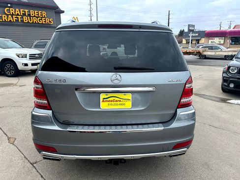Used 2011 Mercedes-Benz GL 550 4MATIC image 4