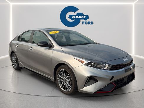 Used 2023 Kia Forte GT-Line w/ GT-Line Premium Package FWD image 4