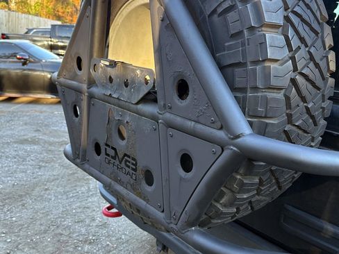 Used 2014 Jeep Wrangler Unlimited Rubicon image 10