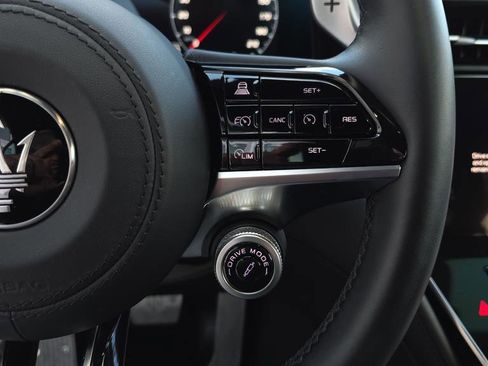 Certified 2024 Maserati GranTurismo Modena image 19