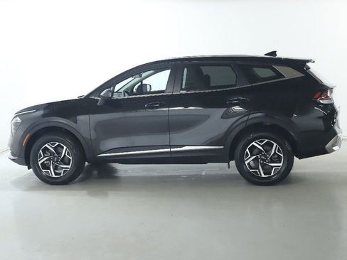 Used 2025 Kia Sportage LX AWD/4WD image 40
