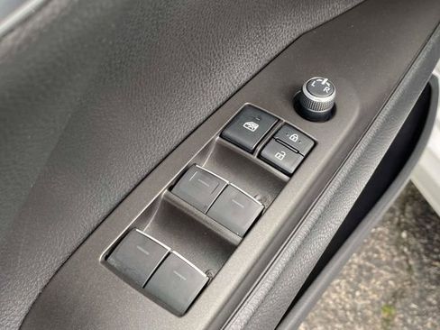 Used 2023 Toyota Camry XSE w/ Navigation Package image 19