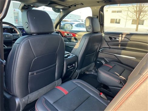 Used 2024 Chevrolet Traverse RS w/ LPO, Floor Liner Package image 28