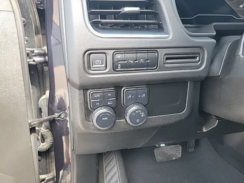 Used 2024 Chevrolet Tahoe LT AWD/4WD image 23