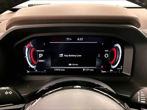 Used 2023 Nissan Rogue Platinum w/ Platinum Premium Package AWD/4WD image 29