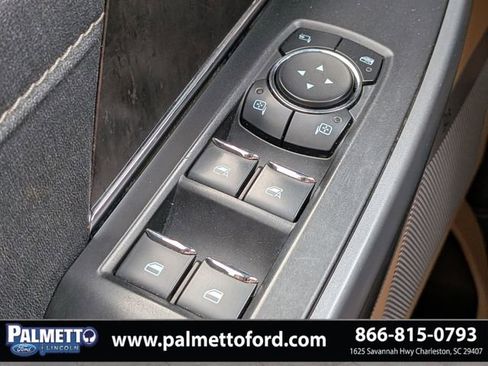 Used 2023 Ford F150 Lariat w/ Trailer Tow Package image 24