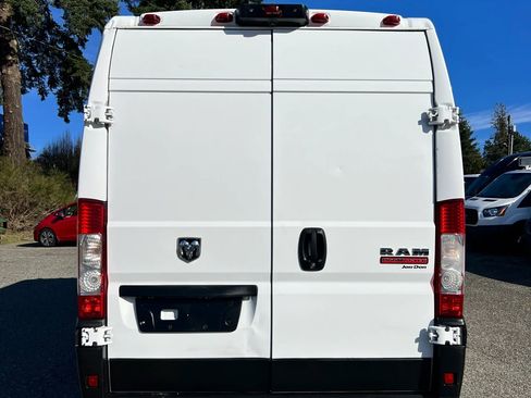 Used 2019 RAM ProMaster 2500 w/ Mopar Trailer Tow Group image 4