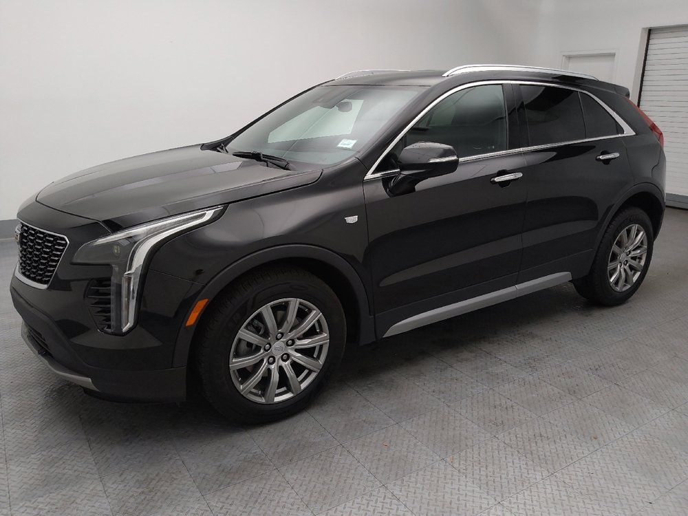 Used 2021 Cadillac XT4 Premium Luxury w/ Cold Weather Package AWD/4WD image 3