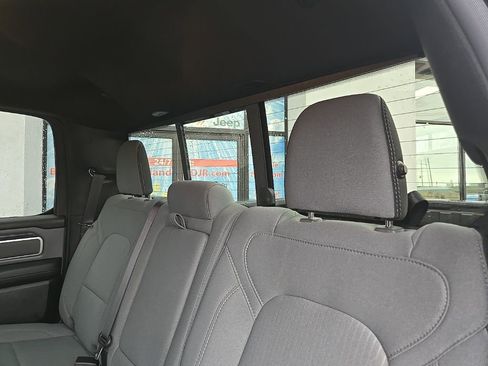 Used 2022 RAM 1500 Big Horn AWD/4WD image 98