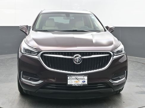 Used 2019 Buick Enclave Essence image 2