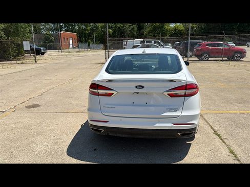Used 2020 Ford Fusion Titanium AWD/4WD image 28