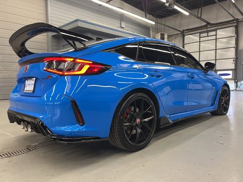 Used 2024 Honda Civic Type R image 7
