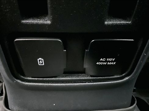 Used 2022 Ford Bronco Wildtrak image 28