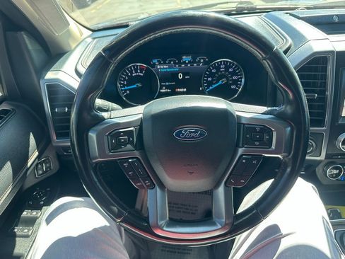 Used 2018 Ford Expedition Max Platinum AWD/4WD image 11