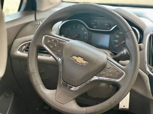 Used 2017 Chevrolet Cruze LT FWD image 13