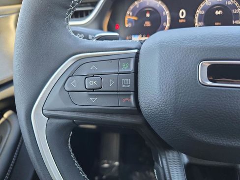 New 2025 Jeep Grand Cherokee Laredo X w/ Luxury Tech Group I image 22