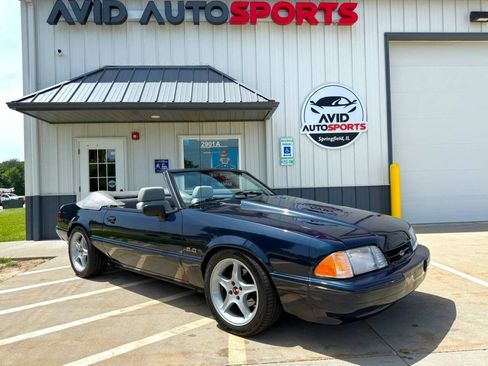 Used 1989 Ford Mustang LX RWD image 2
