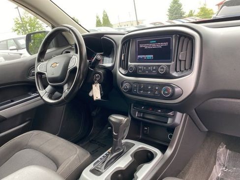 Used 2015 Chevrolet Colorado LT AWD/4WD image 17