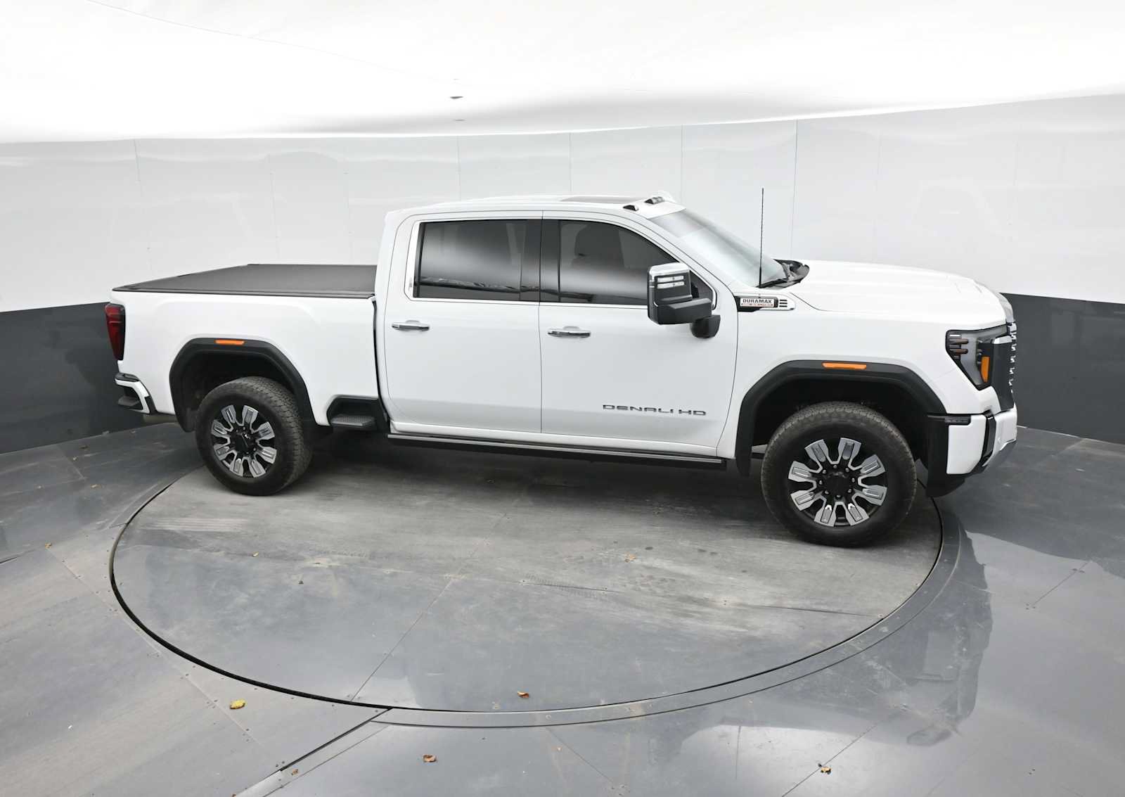 Used 2024 GMC Sierra 2500 Denali w/ Denali Reserve Package AWD/4WD image 18