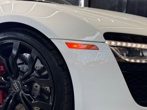 Used 2015 Audi R8 V10 image 21