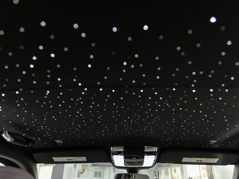 New 2026 Rolls-Royce Cullinan image 44