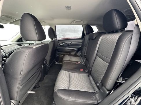 Used 2017 Nissan Rogue S image 26