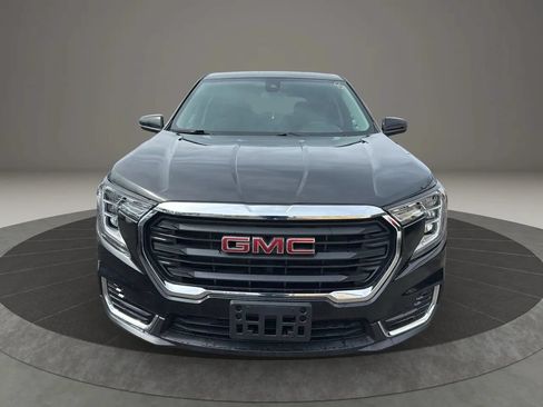 Used 2022 GMC Terrain SLE AWD/4WD image 2