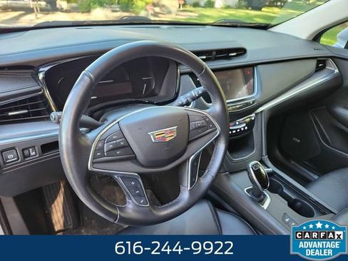 Used 2018 Cadillac XT5 Luxury w/ Driver Awareness Package AWD/4WD image 10