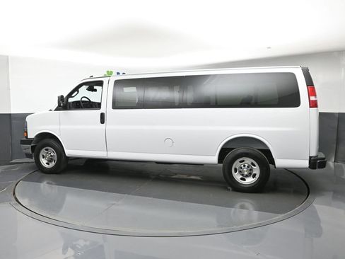 Used 2025 Chevrolet Express 3500 LT w/ LT Preferred Equipment Group RWD image 16