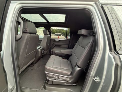 New 2026 Chevrolet Suburban RST w/ Comfort Package AWD/4WD image 20