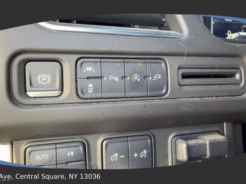 Used 2021 GMC Yukon XL SLT w/ SLT Luxury Plus Package image 26