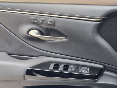 Used 2022 Lexus ES 350 F Sport image 33