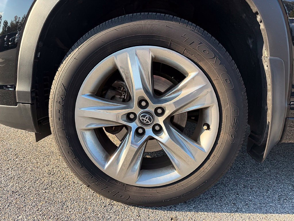 Used 2018 Toyota Highlander Limited AWD/4WD image 22
