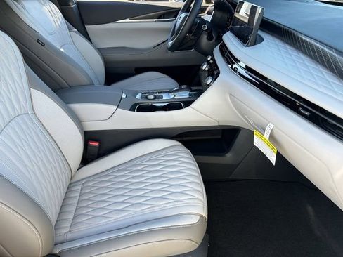 New 2026 INFINITI QX60 Autograph w/ Dark Cargo Package image 13