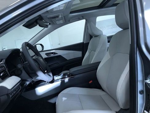 New 2026 Toyota Camry XLE image 18