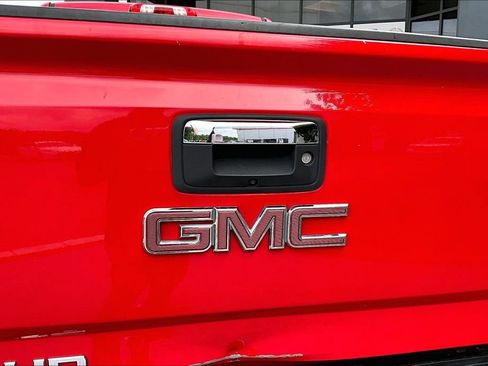 Used 2016 GMC Sierra 2500 SLT w/ Duramax Plus Package AWD/4WD image 25