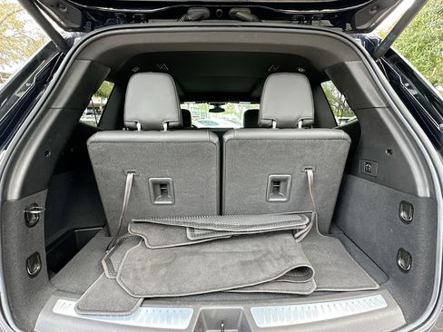 Used 2022 Cadillac XT6 Luxury image 28