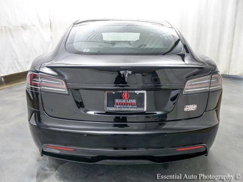 Used 2022 Tesla Model S Plaid image 7