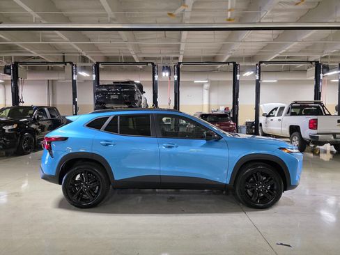 New 2026 Chevrolet Trax ACTIV w/ Sunroof Package image 8