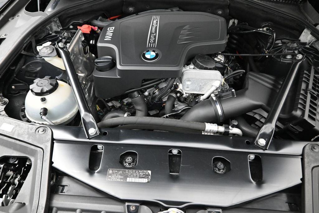 Used 2014 BMW 528i xDrive Sedan AWD/4WD image 17