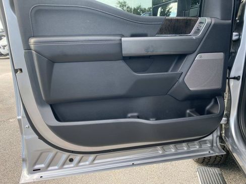 Used 2024 Ford F250 Lariat w/ Lariat Ultimate Package AWD/4WD image 18