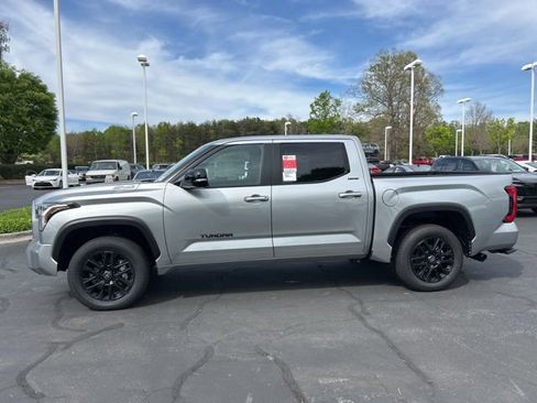 New 2026 Toyota Tundra Limited AWD/4WD image 10