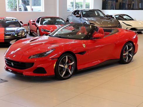 Certified 2022 Ferrari Portofino M image 30